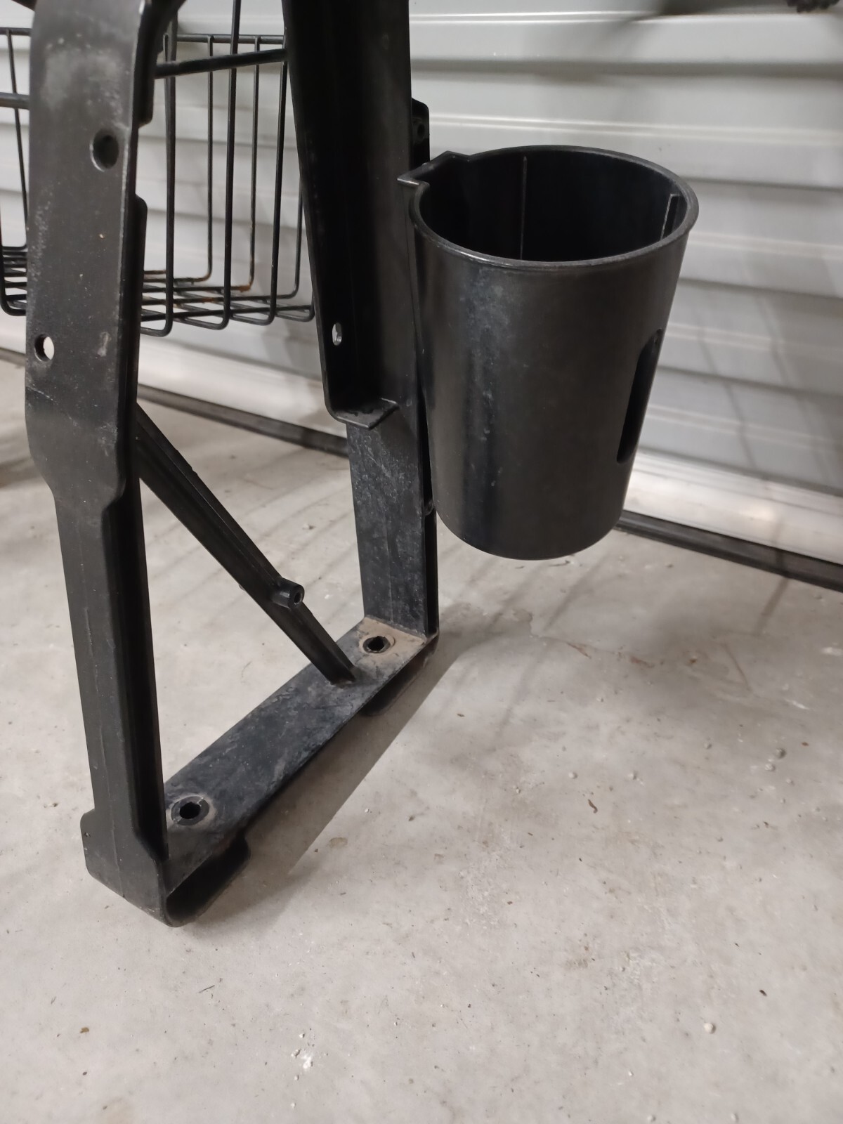 EZ GO TXT Golf  Cart Bag Rack, Sweater Basket, Bag Straps With Hardware 1994-Up