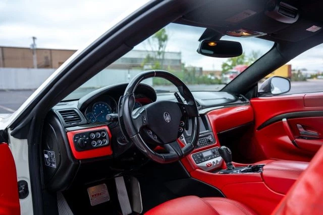 2012 Maserati GranTurismo MC Coupe 2D - Imagem 2 de 4