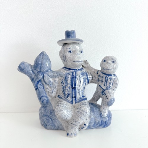 VINTAGE CHINOISERIE PORCELAIN MONKEY TEAPOT BLUE AND WHITE GLAZED CRACKLE FINISH