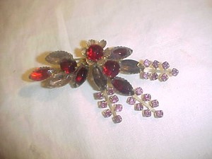 Vintage Prong Set Rhinestone Brooch Pin Shades of Pink, Red  and Purple