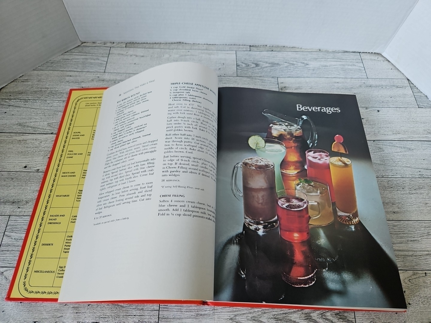 1972 Betty Crocker's Cookbook PIE Cover Soups Beverages Poultry Salads Etc