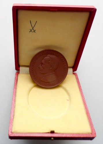 DDR Porzellan Medaille Pädagogische Hochschule Karl Liebknecht Potsdam im Etui - Picture 3 of 6