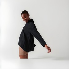 EUC Athleta Everlasting Urbanite Button Up Shirt Featherweight Oversized Black