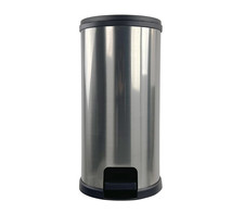 Kitchen Trash Can, 7.9 Gallon Plastic Step Garbage Bin with Lid, Silver