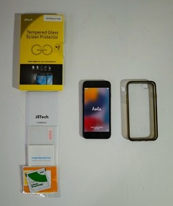 iPhone 7 A1778 schwarz 32GB, funktionstüchtig, Kameraglas ist gebrochen