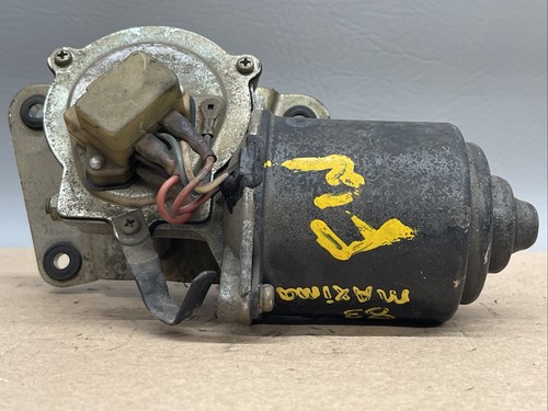 1982–1984 Nissan Maxima Windshield Wiper Motor OEM - Picture 2 of 7