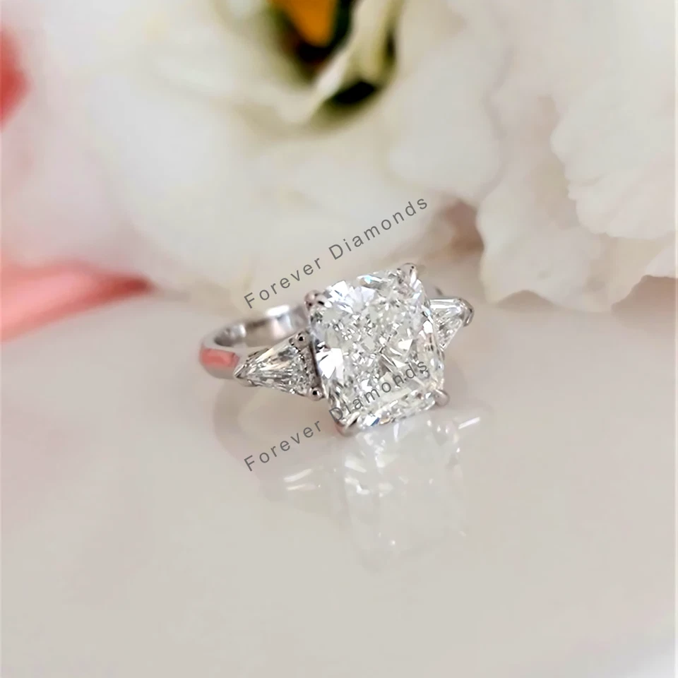 Diamond Ring Radiant Cut 18k White Gold 3.40 Carat IGI Lab Created E F  VS - Image 3 of 4