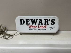 Vintage Dewars Whiskey Scotch Lighted Sign