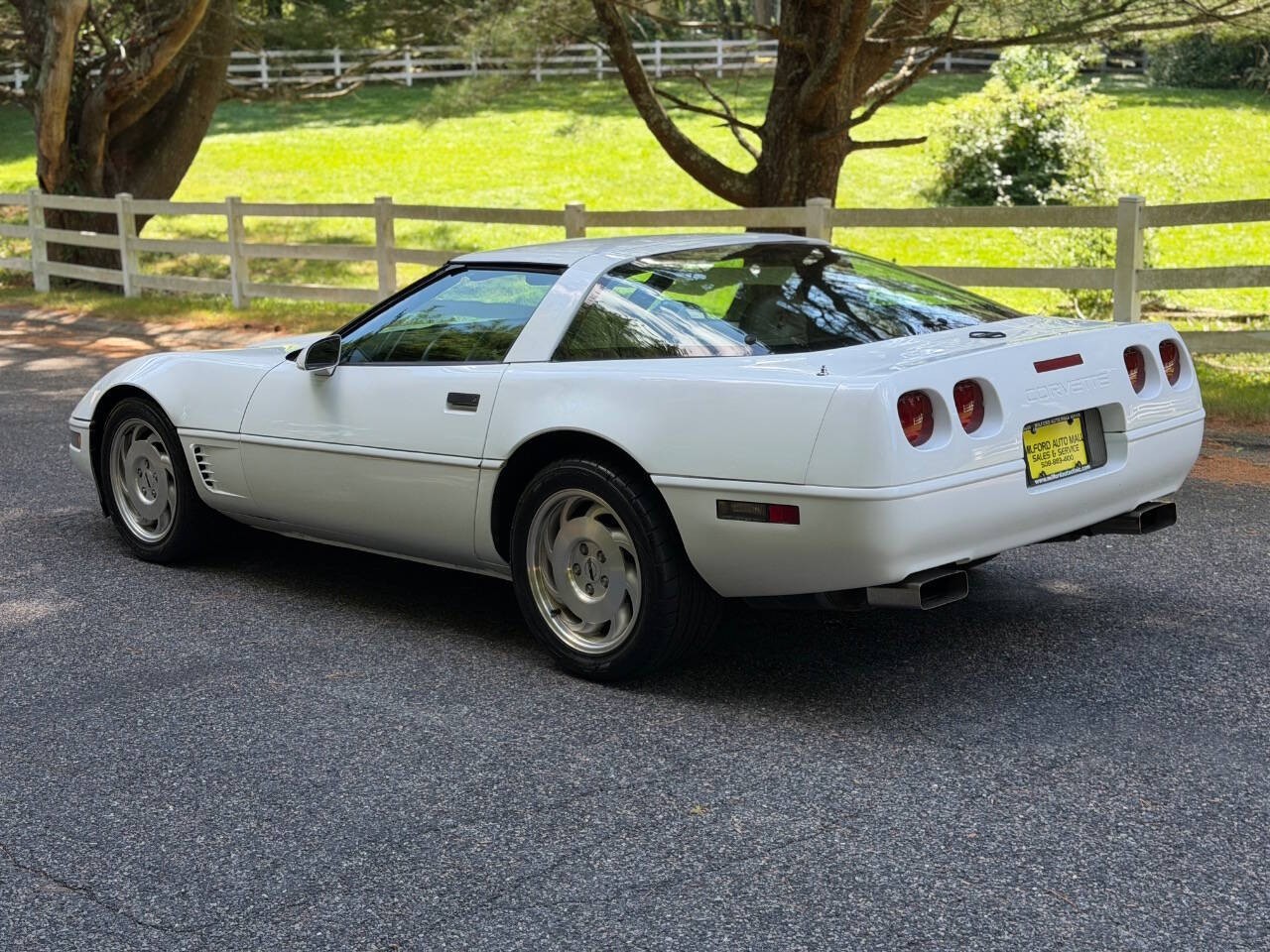 1996 White Chevrolet Corvette   | C4 Corvette Photo 9