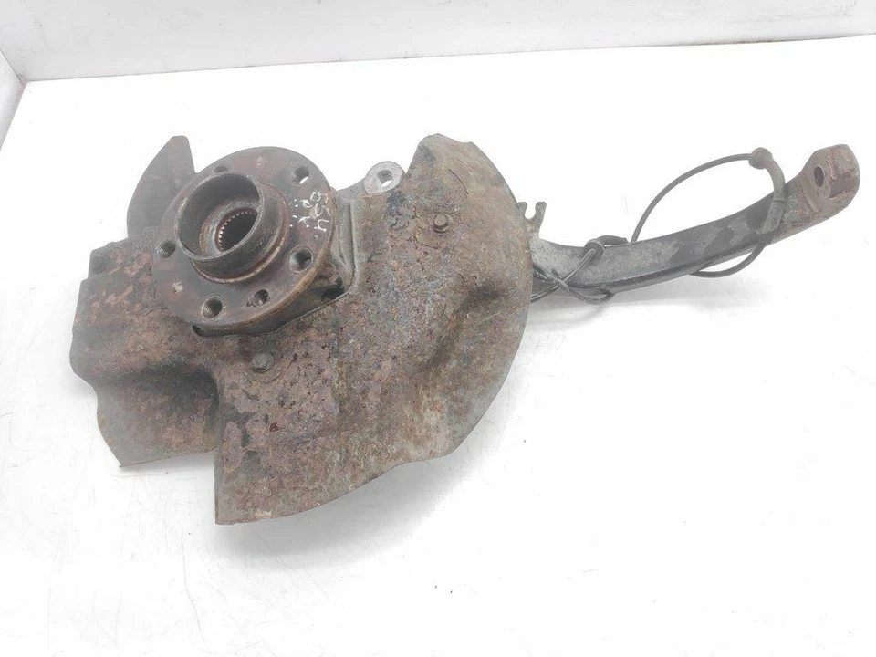 Alfa Romeo 159 1.9 Jtdm 110kw 2006 Berlina Anteriore SX Mozzo Ruota Perno Snodo Foto 2 de 4