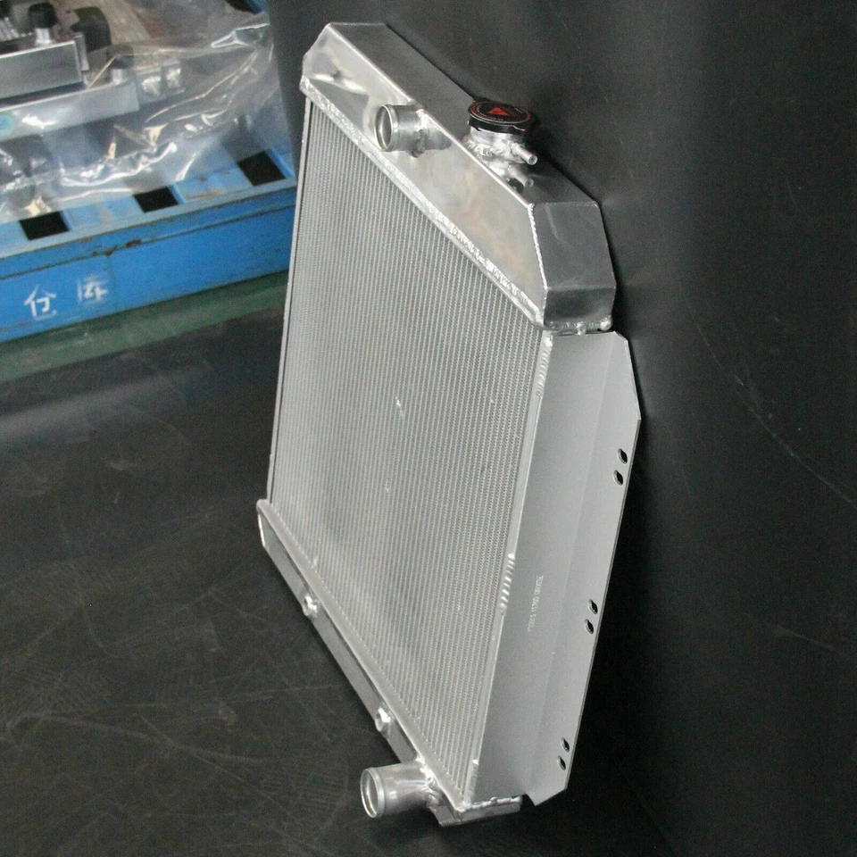 Radiador de aluminio apto para camioneta Chevrolet Chevy C20 C30 K10 60-62 V8 3 filas AT 6062 Foto 4 de 4