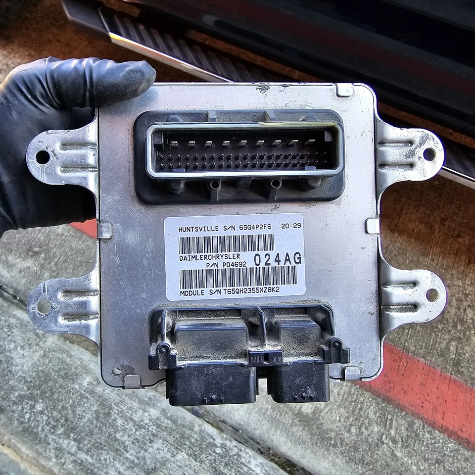 Jeep Cherokee Commander 06 unidad eléctrica multifunción 04692017AH 04692024AG Foto 2 de 2