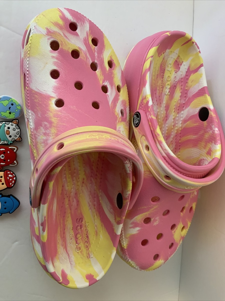 Crocs Classic Platform Marbled Tie Dye Clogs Women display picture 3