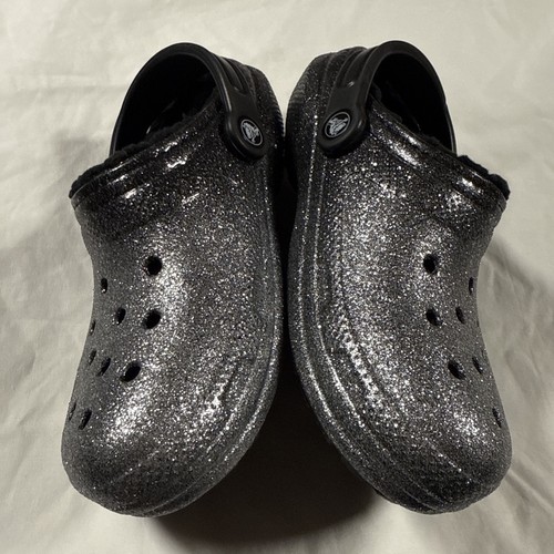 Crocs schimmernde silber Glitzer gefütterte klassische Clogs Dual Comfort W6 M4 - Bild 10 von 17