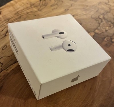新品・美品⭐️ AirPods 4 NIB New Apple AirPods 4 Air pods 4 White ( MXP63LL/A ) Genuine