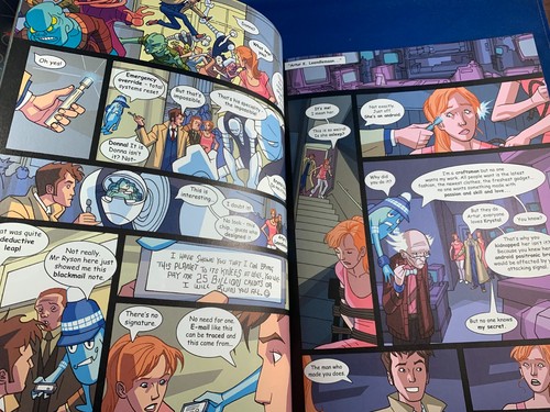 The Official Doctor Who Annual: 2009 by BBC (Hardcover, 2008) - Picture 10 of 10