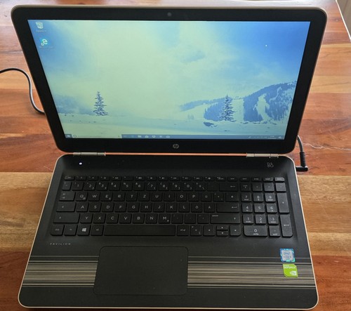 HP Pavilion 15 /i5/16GB RAM/128GB SSD + 1TB HDD/NVIDIA GeForce/AKKU DEFEKT