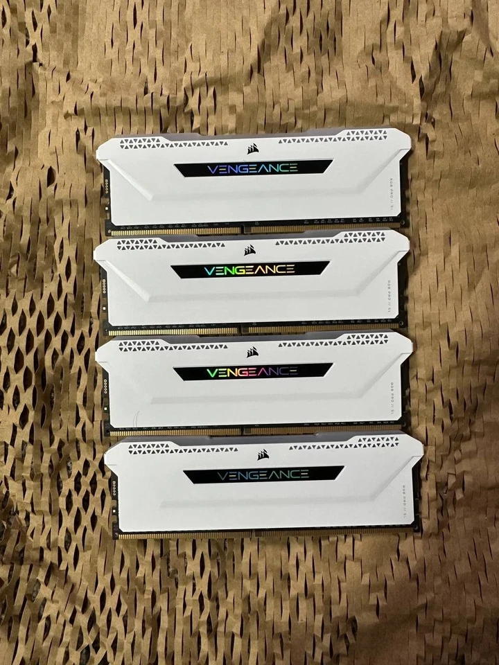 Corsair VENGEANCE RGB PRO SL 64GB (4x16GB) – CMH64GX4M4D3600C18W – DDR4 3600MHz - Image 2 of 4