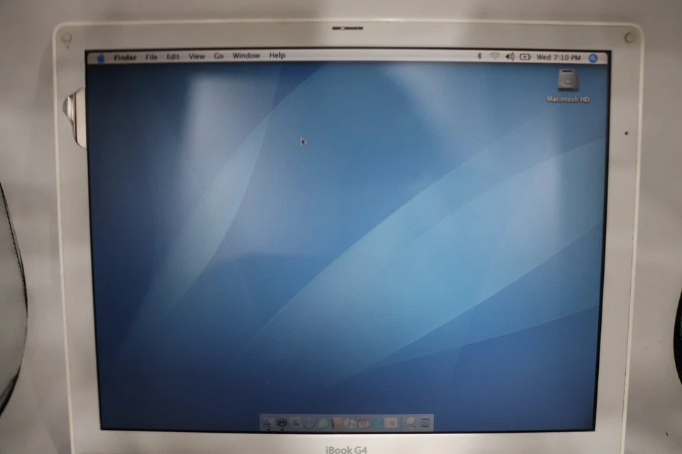 Macintosh iBook G4 1.42 GHz 14.1" LCD screen Mac OS 10.4.6 Model A1134- 512 MB - Image 2 of 4