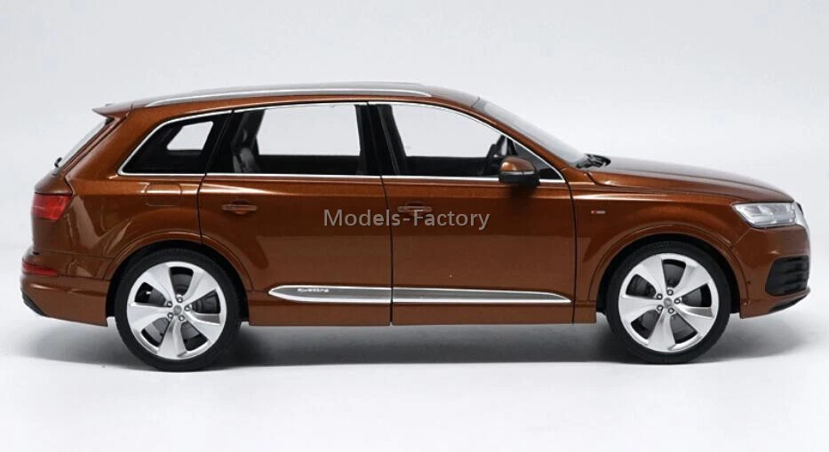 AR Minichamps 1:18 Audi Q7 SUV Diecast Model Car gift Brown/Orange/Blue/White - Image 4 of 4