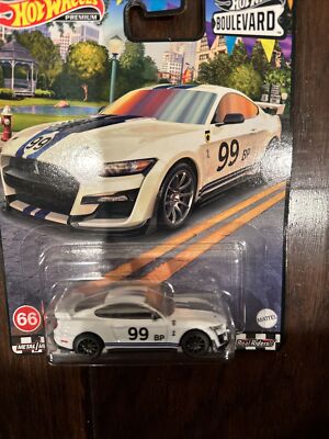 Hot Wheels 2020 Ford Shelby GT500 Boulevard 2023 66 White Mustang