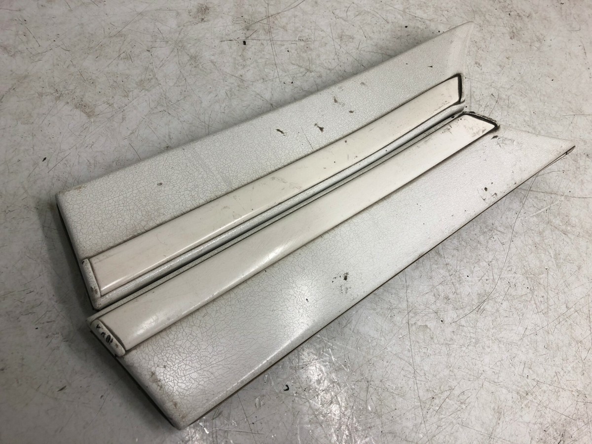 Toyota Supra JZA70 Rear Side Fender's Mouldings | 7565214170