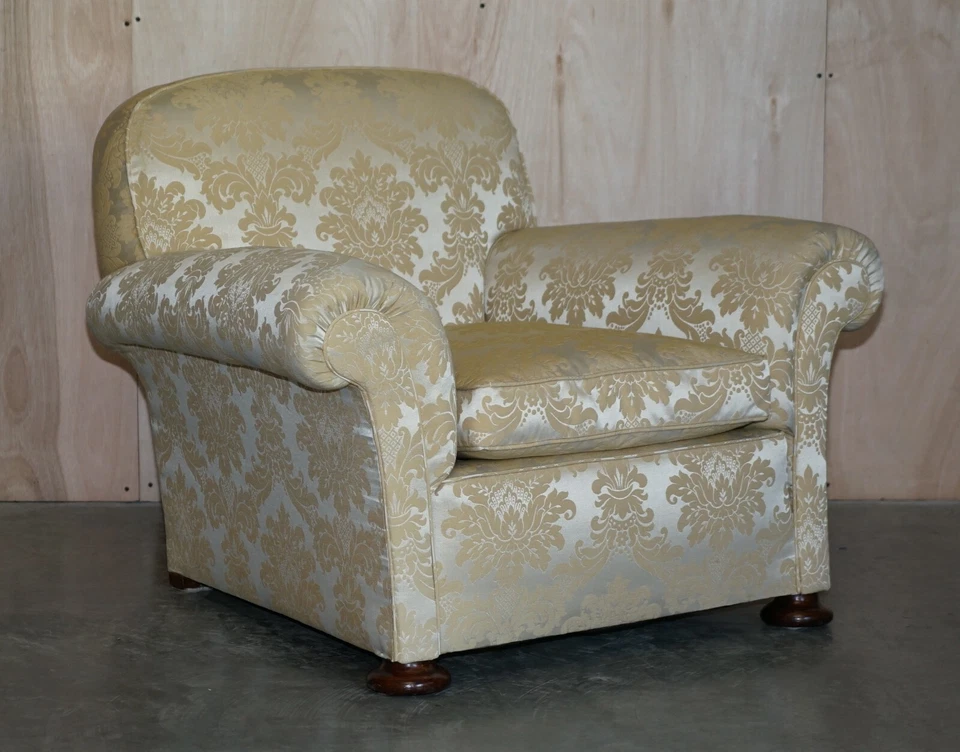 ANTIQUE VICTORIAN SOFA & ARMCHAIR CLUB SUITE DAMASK UPHOLSTERY TURNED BUN FEET - Image 3 of 4