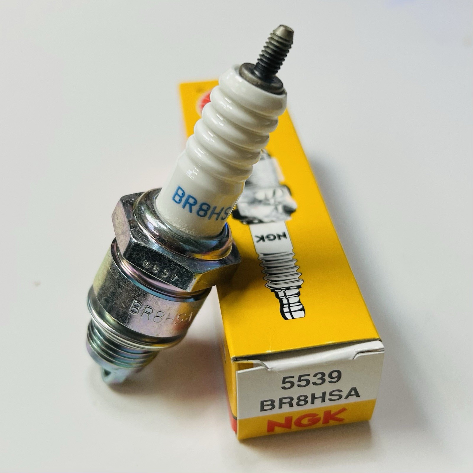 NGK #5539 SPARK SPLUG BR8HSA SOLD INDIVIDUALLY