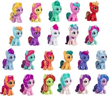 My Little Pony Mini World Magic Meet The Minis Collection Set with 22... 
