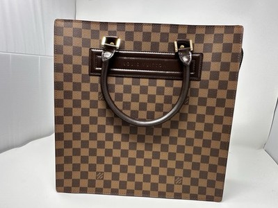 Luis Vuitton Authenticated Tote