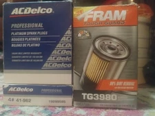 New ACDelco41-962 Professional Platinum Spark Plugs & Fram ToughGuard Oil Filter