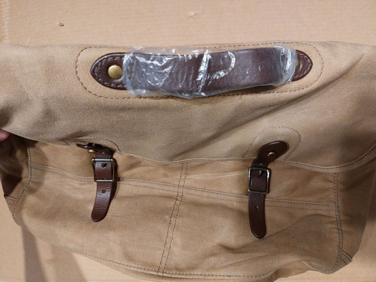 NWT J Crew Khaki Abingdon Waxed Canvas Messenger Bag Laptop NWT J Crew Khaki Abingdon Waxed Canvas Messenger Bag Laptop