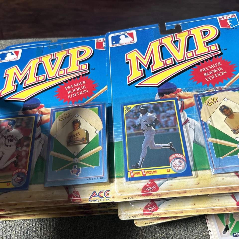4 1990 年 MVP 收藏家徽章系列 Nolan Ryan,Deion Sanders 新秀,8 Juan Gonzalez — 第 4/4 张图片
