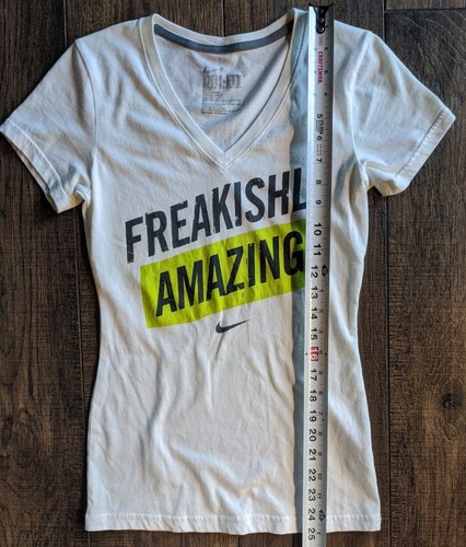 Nike Dri-Fit Athletic Tee, Women's X-Small Slim Fit - Freakishly Amazing Script - 第 5/12 張圖片