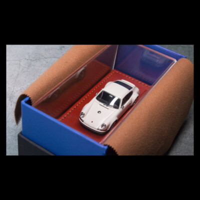 Titan 64 ポルシェSinger 911make up 1/64 Gray Make Up Titan 1:64 Scale Porsche Singer 911 964 Coupe Car