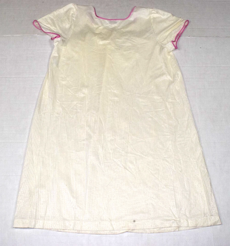 Camisón tocador vintage talla justa M años 80 marfil textura tejido rosa detalle hecho en EE. UU. Foto 2 de 4