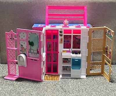Barbie Puppenhaus Spielset HCD47 ohne Zubehör Mattel