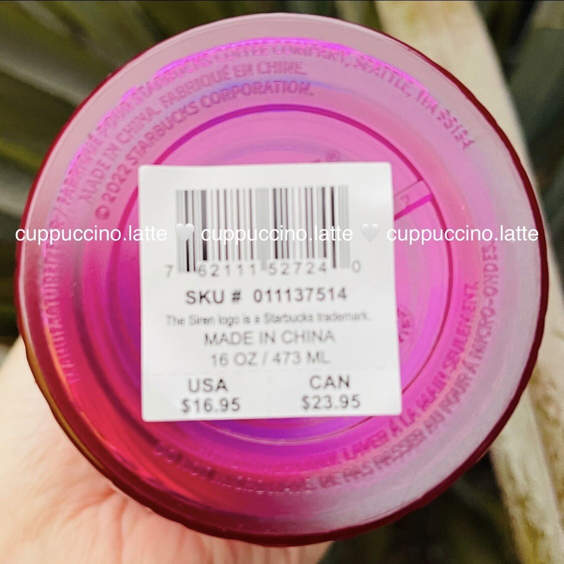 NWT Starbucks 2022 Holiday Pink &lsquo;Sangria Textured&rsquo; Twist Plastic Water Bottle