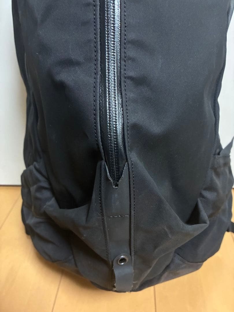 Arc'teryx ARRO22 Backpack 22L Stealth Black Classic Daypack Unisex Used thumbnail 3