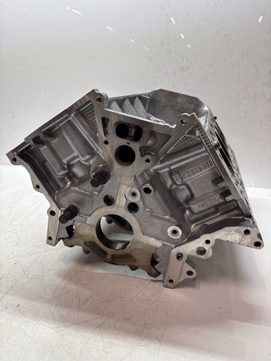 Engine block Defective For BMW 7 Series F01 4.4 750i N63B44A N63