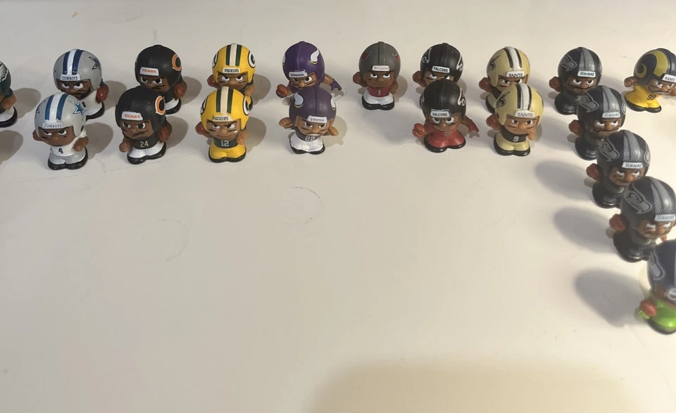 Lote de 60+ Teeny Mates de la NFL con figuras antiguas y figuras raras Foto 4 de 4