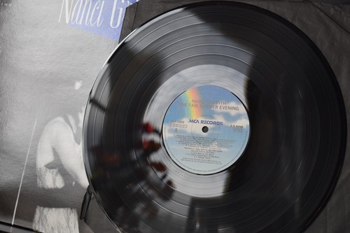 NANCI GRIFFITH collectable vinyl album - Picture 3 of 4