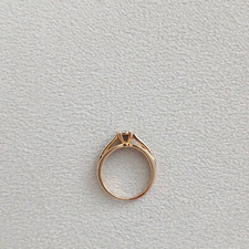 9ct Gold 1.62g Not Hallmarked 7 2pt Diamonds 24 1pt Diamonds.