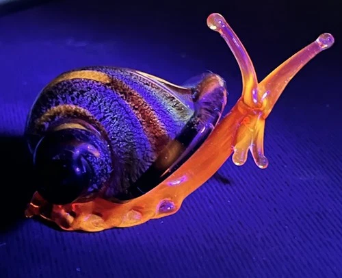 VINTAGE RARE MURANO Glass Snail Figurine Collectible PRISTINE Cadmium GLOW