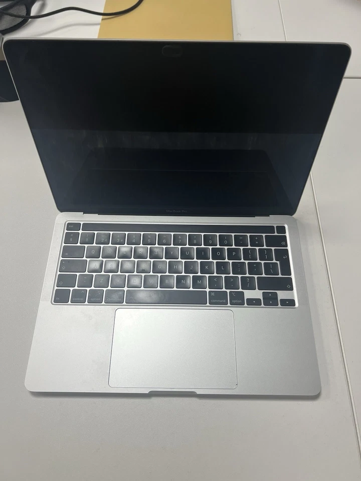 Apple MacBook Pro 13" 2020 · i5 · 8GB · 250GB, photo 4 of 5
