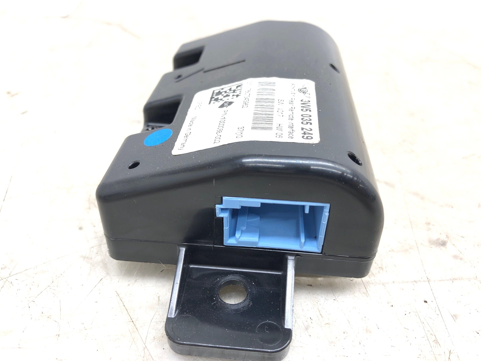 2006-2012 BENTLEY CONTINENTAL INFOTAINMENT SYSTEM REAR REMOTE INTERFACE MODULE
