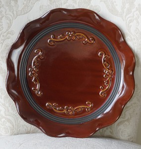 Beautiful Scentsy Roma 13 Decorative Retired Decor Candle Plate