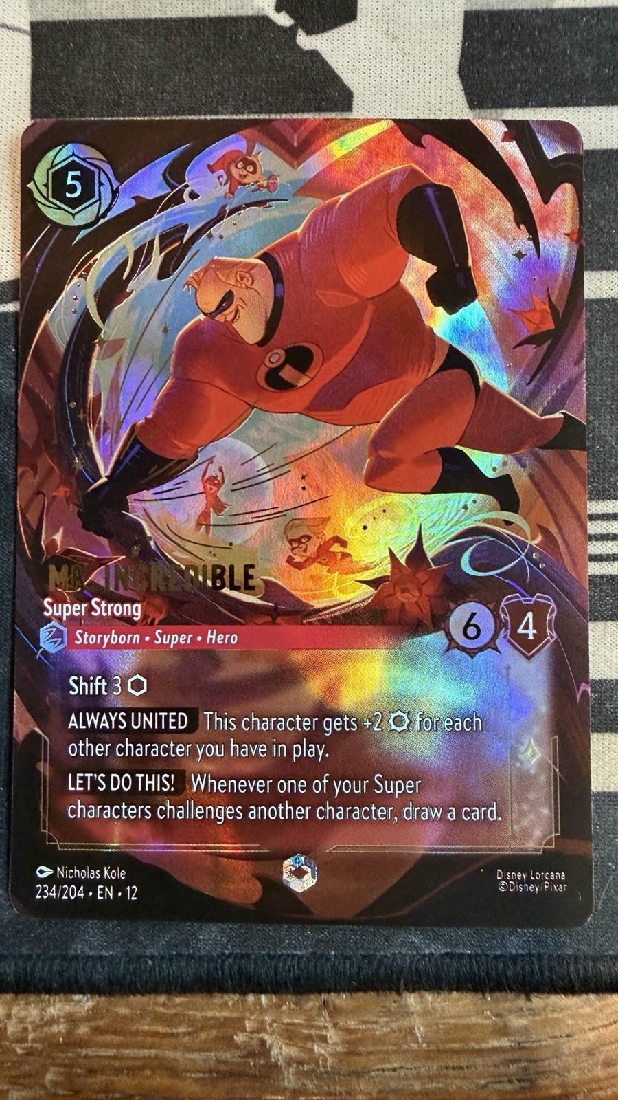 Mr. Incredible - Super Strong (Enchanted) 234/204 Wilds Unknown Holo