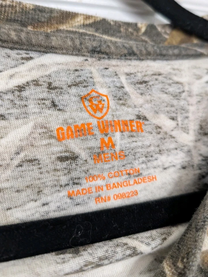 Game Winner Men’s Camo T-Shirt Medium 100% Cotton Short Sleeve Hunting Shirt - Image 4 of 4