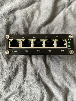 e-link LNK-IMC005G Miniature 5-Port Gigabit Ethernet Switch 4x10/100/1000Base-TX